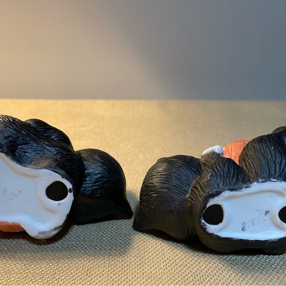 Set of 2 Vintage Porcelain 3” Tall Halloween Kittens, Cats Figurines - Picture 5 of 5